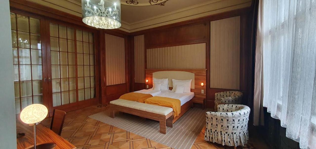 Hotel Okresni Dum Hradec Kralove Luaran gambar
