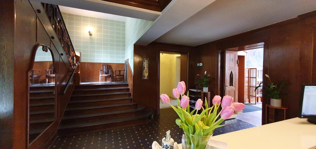 Hotel Okresni Dum Hradec Kralove Luaran gambar